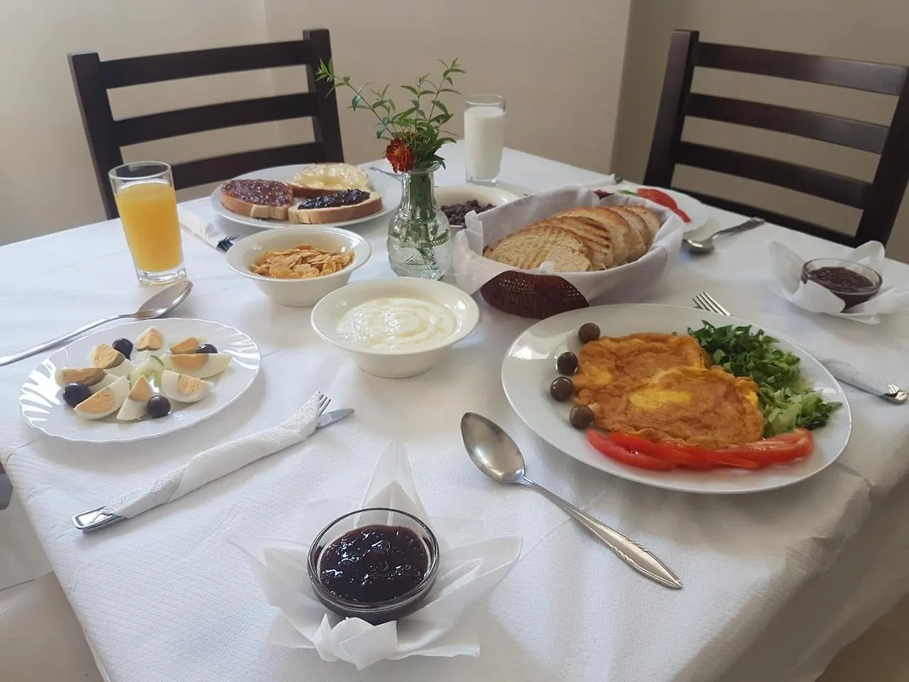 Perivolos Apartments Dhermi Bed & Breakfast