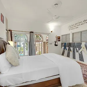 https://hospitality-expert-mccartney-tour-pool-bar-beach.greaterantilleshotels.net