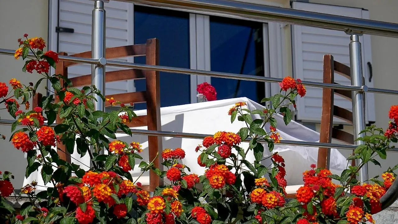 Perivolos Apartments Dhërmi